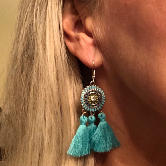 EARRINGS - Picture 3 of 8